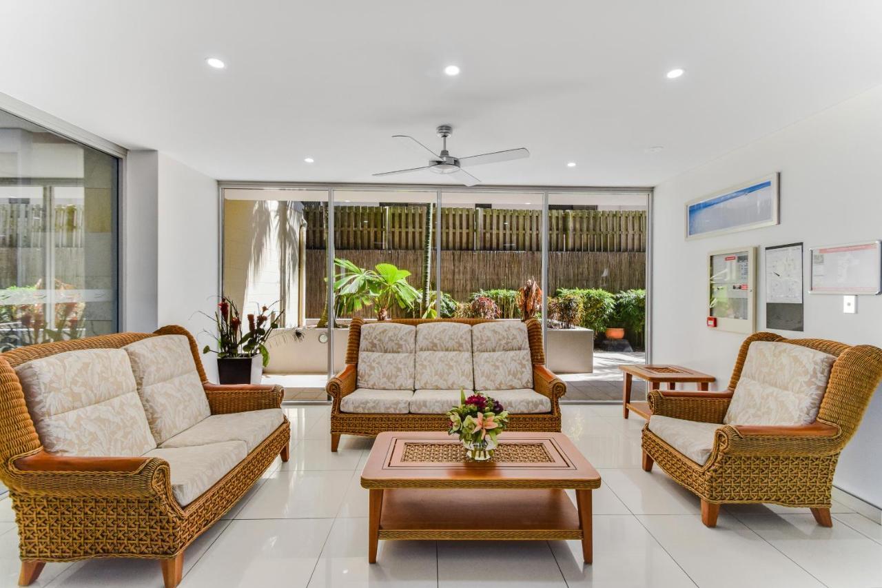 Redvue Holiday Apartments Redcliffe Exterior foto